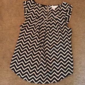 Chevron top